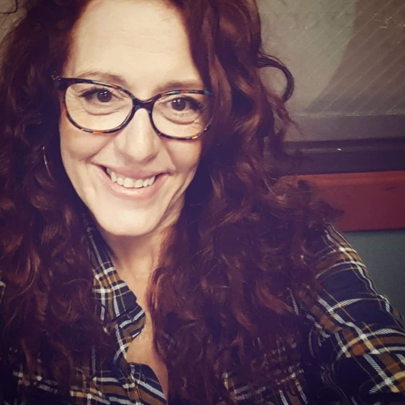 Meet your Posher, Lesa - Picture 1 of 1